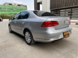 
										Volkswagen Passat full									